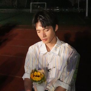 男生和女生亲夜总会偷情
